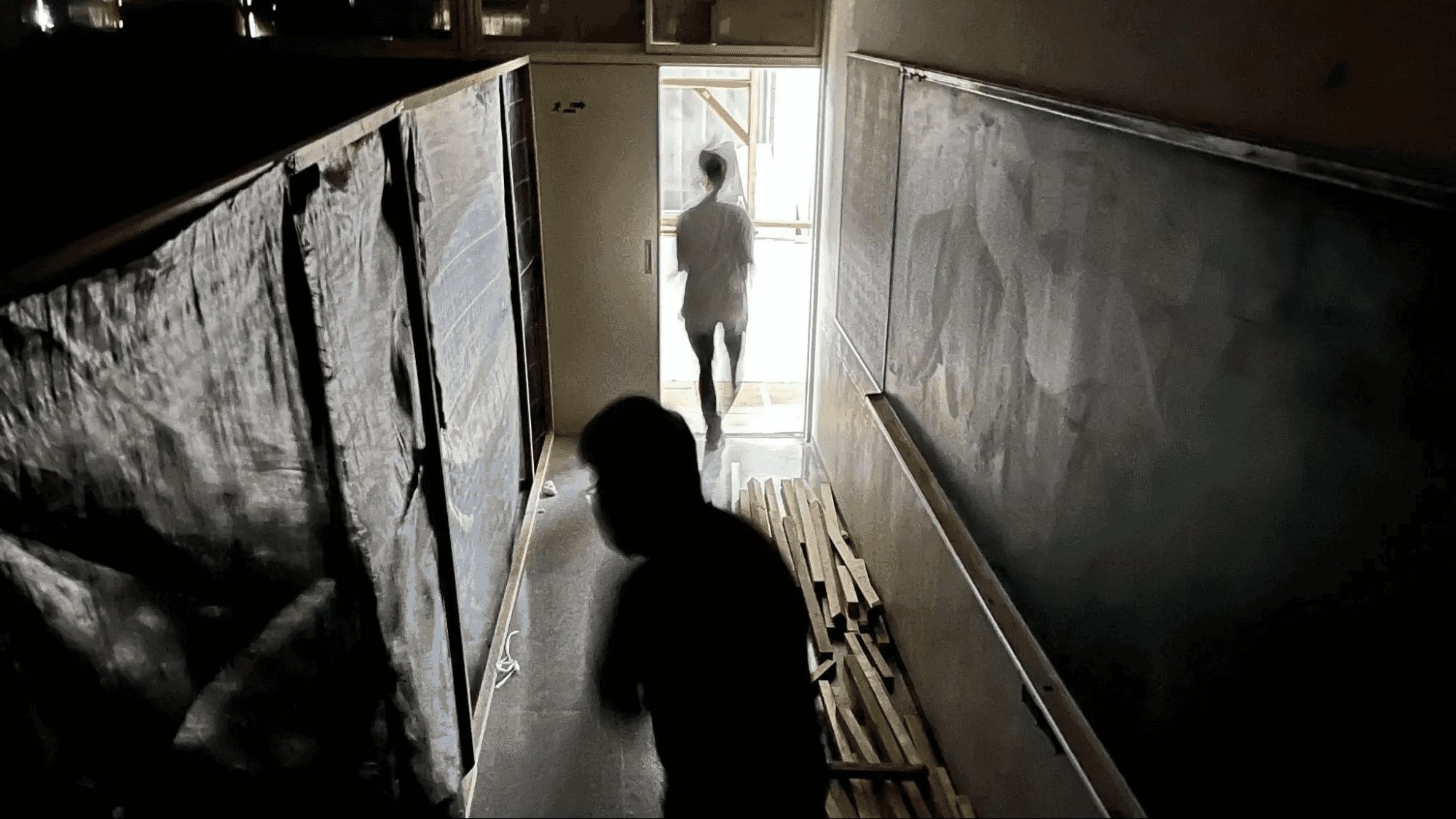 $お化け屋敷建設中