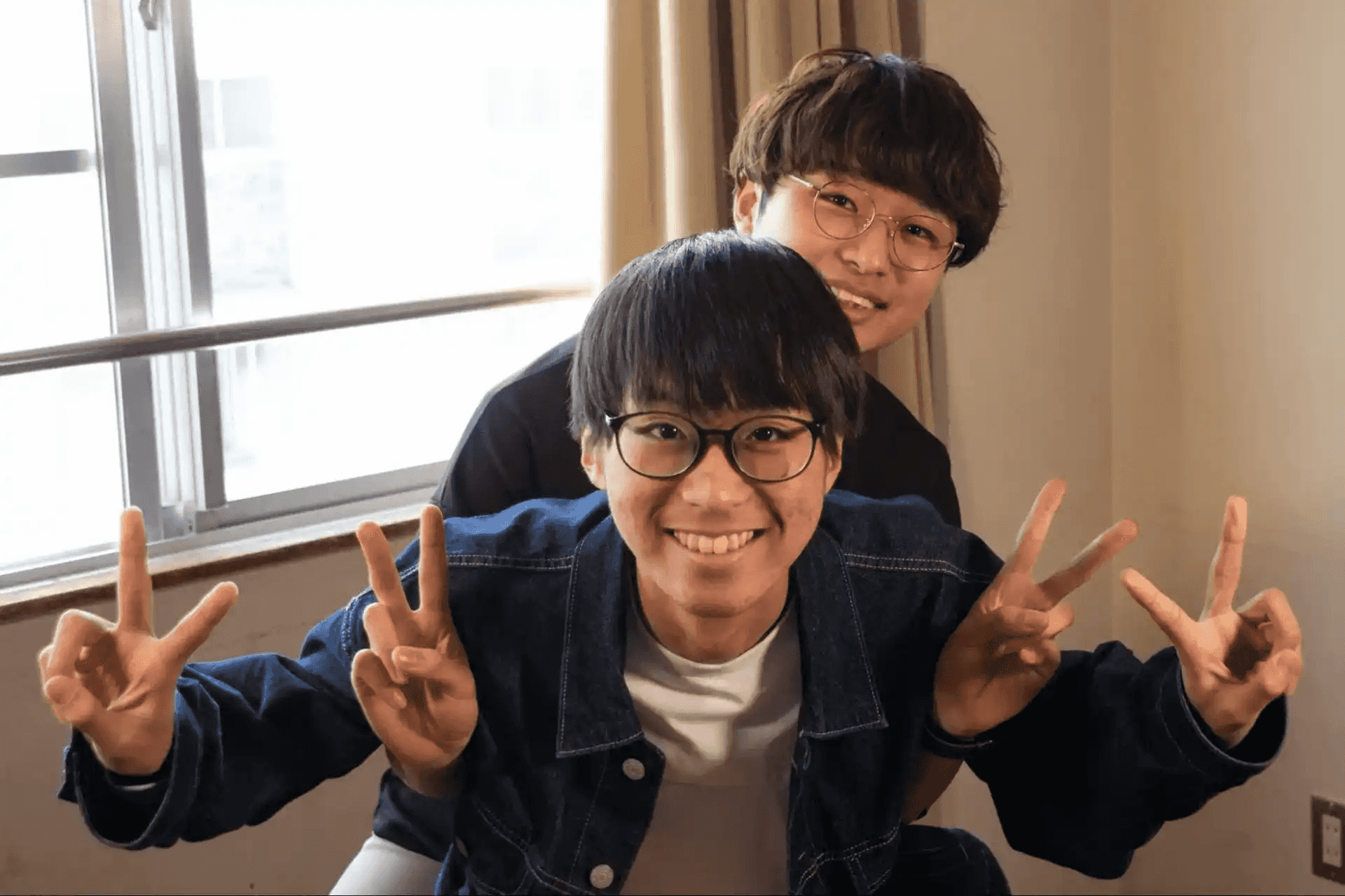 $製作セクション長(奥)と技術セクション長(手前)