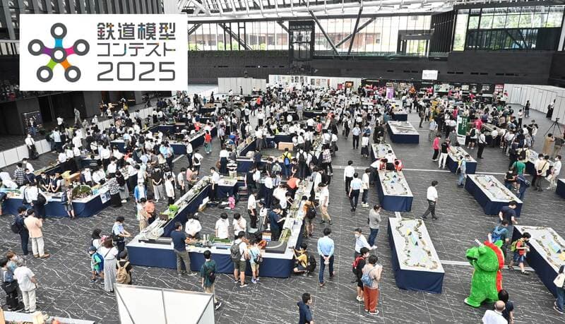 コンテスト全国大会の様子。計**188校**が参加していたようです。さすが東京開催、規模が違う。(写真は岩手日報ONLINEよりお借りしました)(右下の緑色の着ぐるみは埼玉・鶴ヶ島市のマスコットだそう)