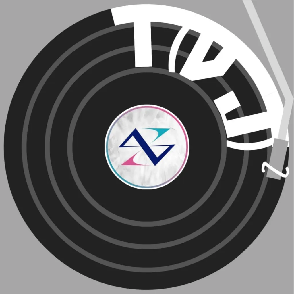 CDにT(DJ)²をあしらったアイコンは現リーダーのデザイン