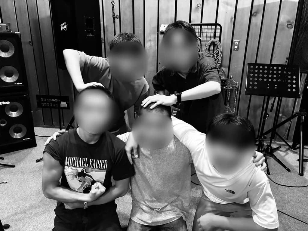 練習時の時にメンバーらを撮った写真。
